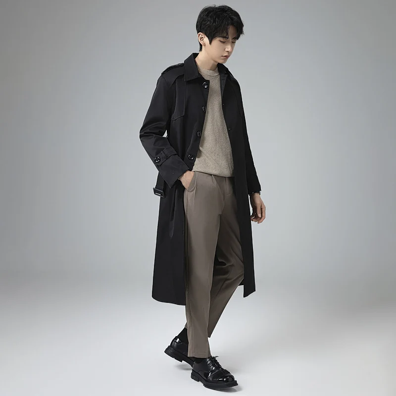 Herren Trenchcoat mit Taillengürtel, Schulterklappen und klassischer Knopfleiste Drune