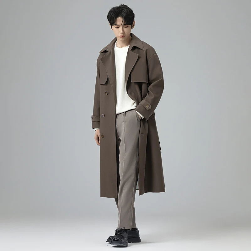 Herren Trenchcoat im minimalistischen Doppelreiher mit breitem Schalkragen und Taillengürtel Drune
