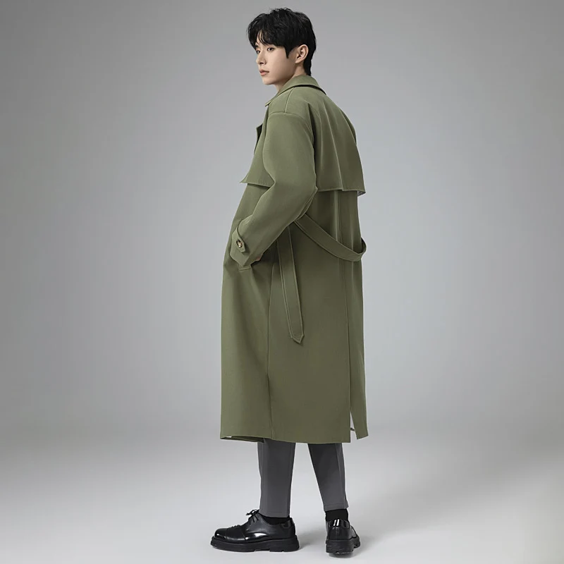 Herren Trenchcoat im minimalistischen Doppelreiher mit breitem Schalkragen und Taillengürtel Drune