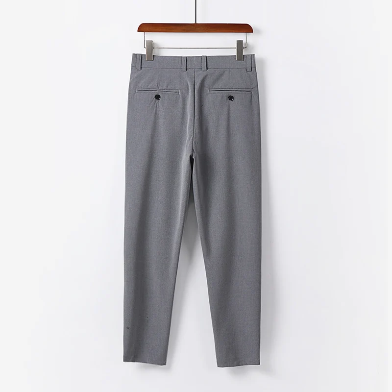 Herren Schmale Chino-Hose aus Stretch-Baumwollmix mit schmalem Bein und Bundfalten Drune