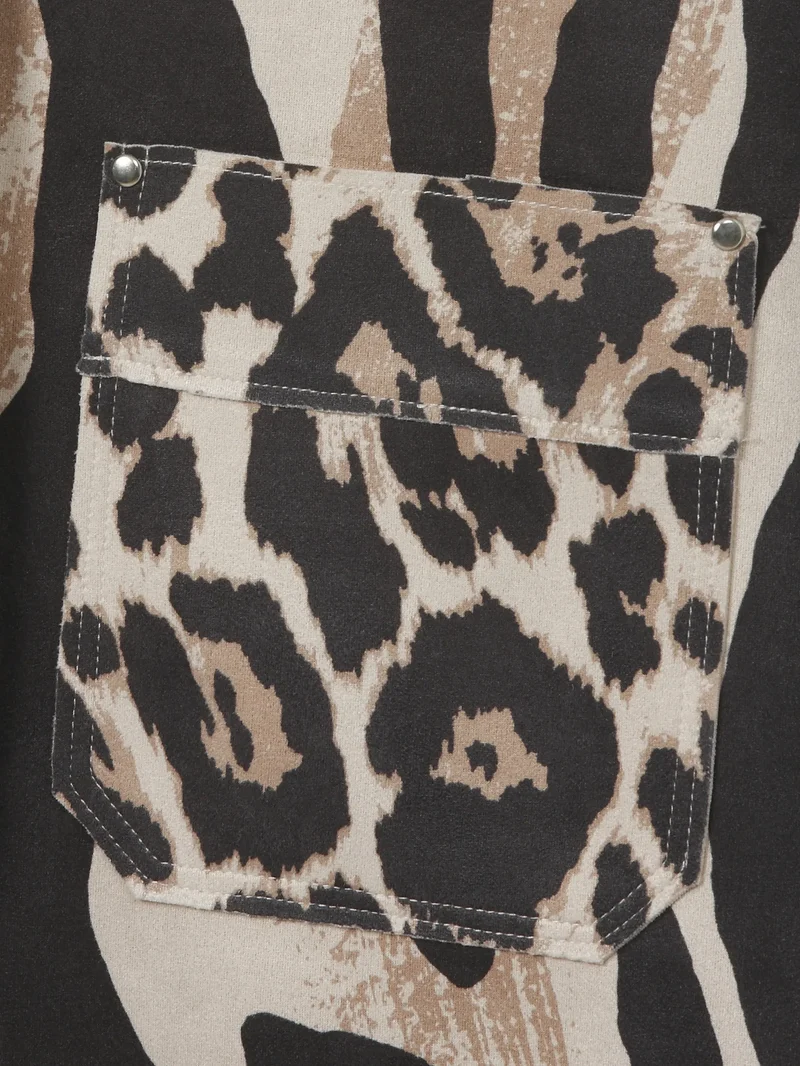 Leichte Jacke mit Animalprint