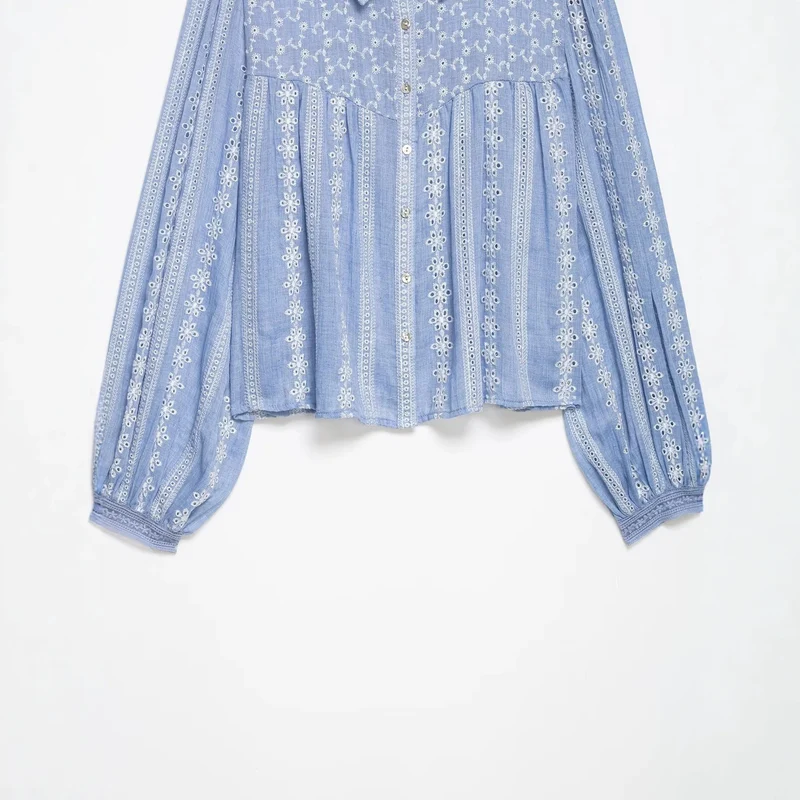 Damen Locker geschnittene Stickerei-Hemdbluse mit Broderie-Details, Knopfleiste und voluminösen Ballonärmeln Drune