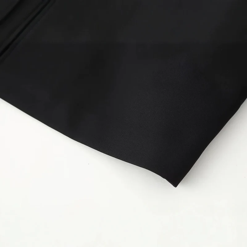 Damen Kurze uniforminspirierte Jacke mit Stehkragen und dekorativen Kordel‑Applikationen Drune