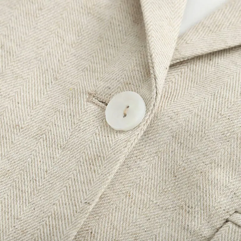 Damen Kurzblazer im Cropped‑Schnitt mit Reverskragen und Pattentaschen Drune