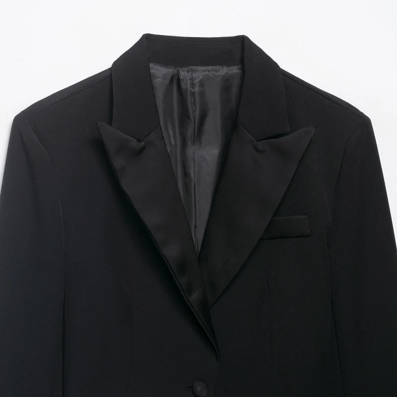 Damen Kurzblazer im Smokingstil mit Satinrevers, taillierter Cropped‑Silhouette Drune