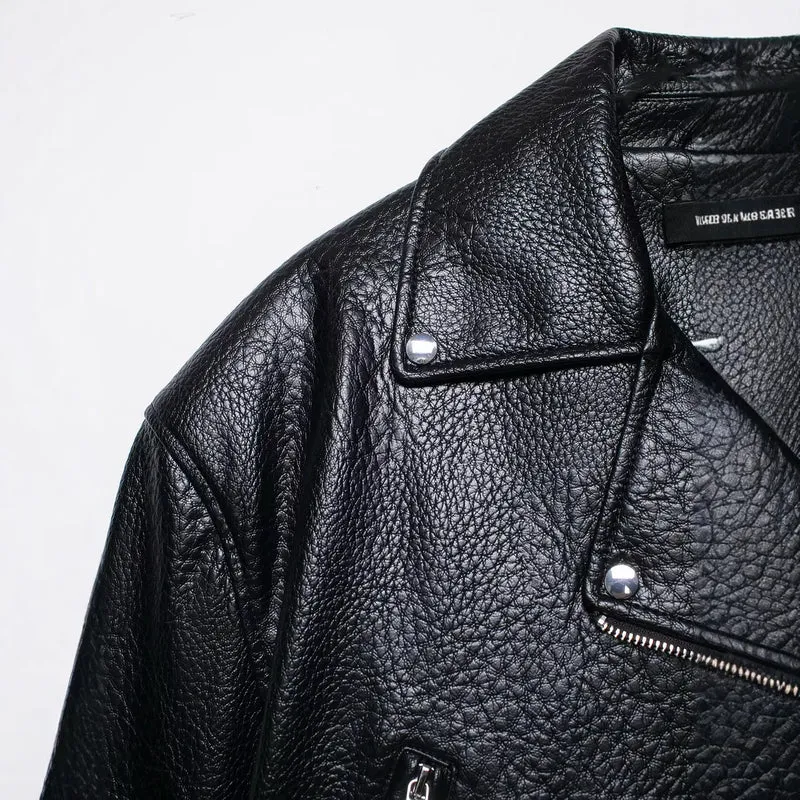 Damen Kurz geschnittene Biker-Lederjacke mit tailliertem Gürtel, asymmetrischer Reißverschluss und Strukturleder Drune