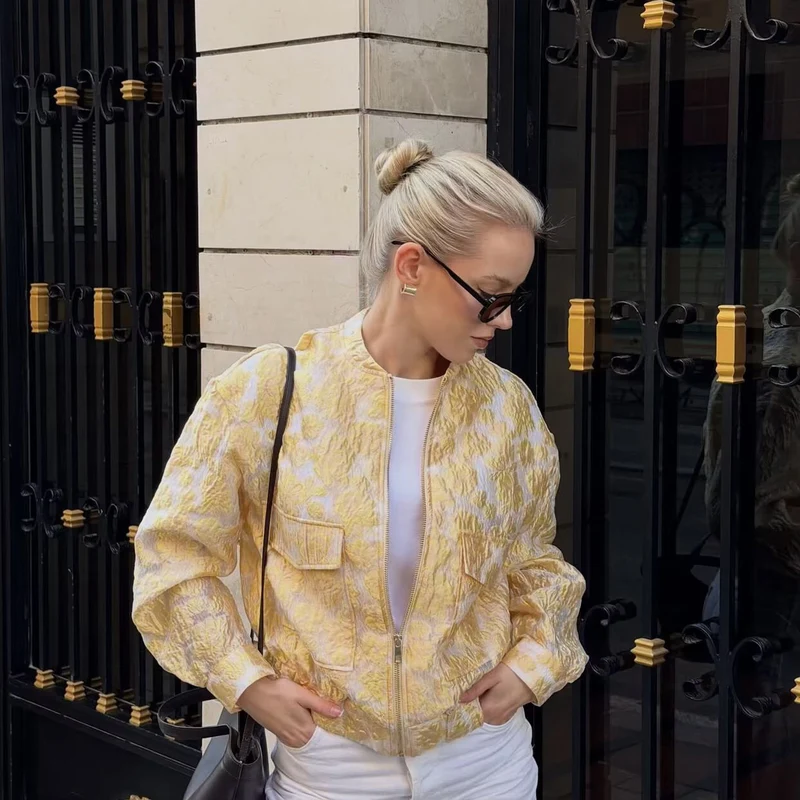 Damen Geprägte Bomberjacke mit Blumenjacquard, Reißverschluss und aufgesetzten Taschen Drune