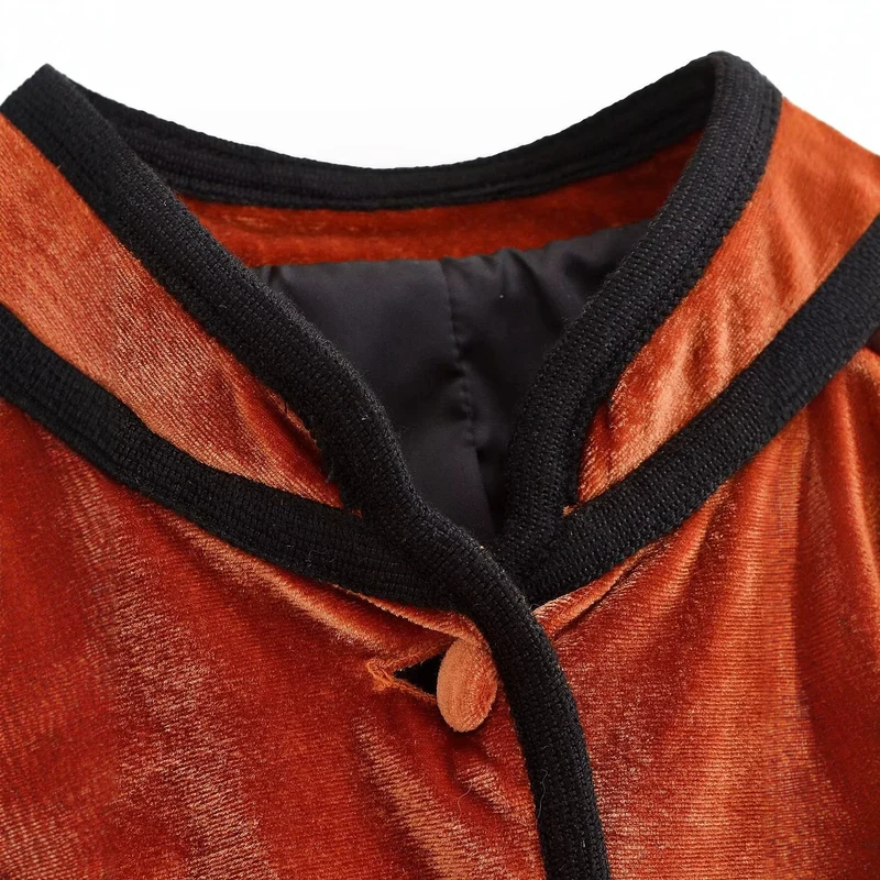 Damen Samtjacke im Blazer-Stil mit Stehkragen und bezogenen Knöpfen Drune