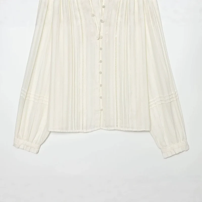 Damen Plissierte Bluse mit Rüschenkragen, Knopfleiste und Schleifenband Drune