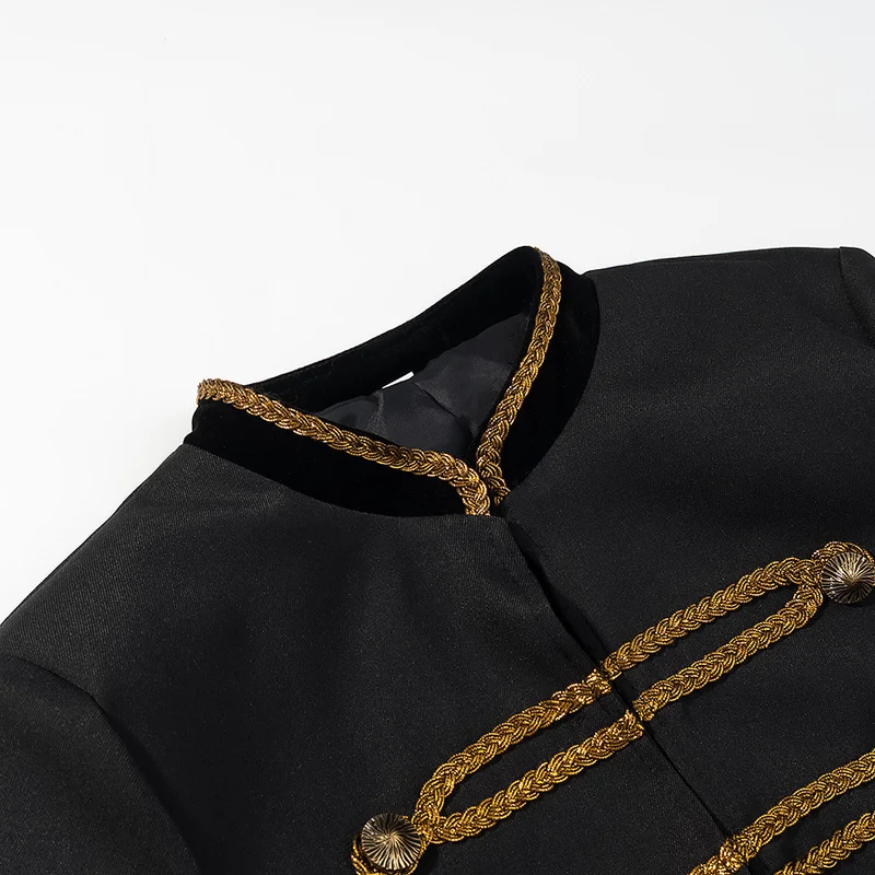 Damen Military-inspirierte Kurzjacke mit goldenen Zierborten Drune