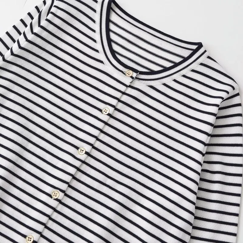 Damen Feinstrick-Cardigan mit maritimem Streifenmuster und Knopfleiste Drune