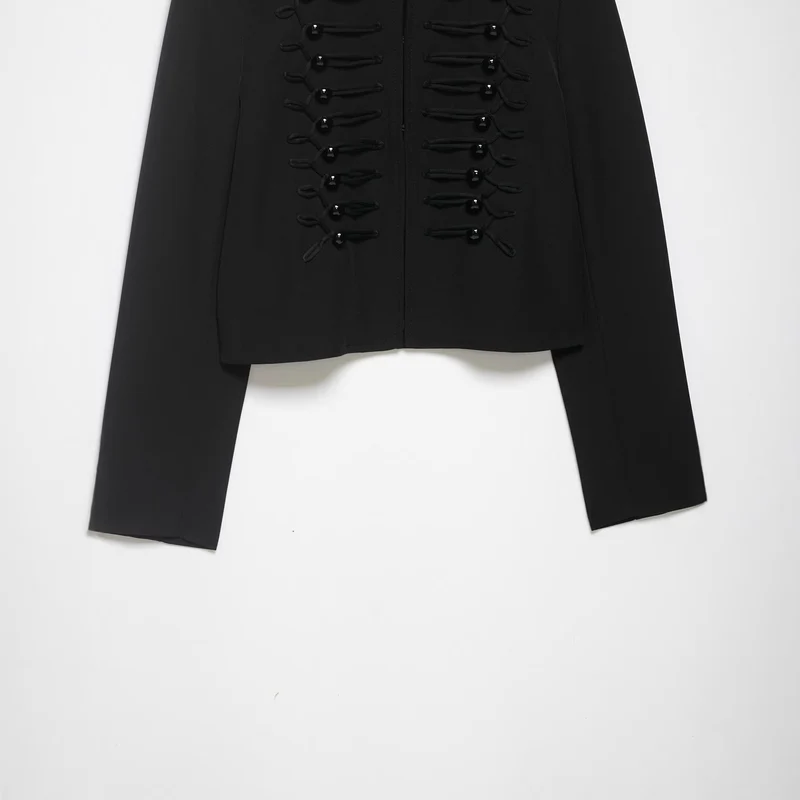 Damen Cropped Militärblazer mit Stehkragen und dekorativen Froschverschlüssen Drune