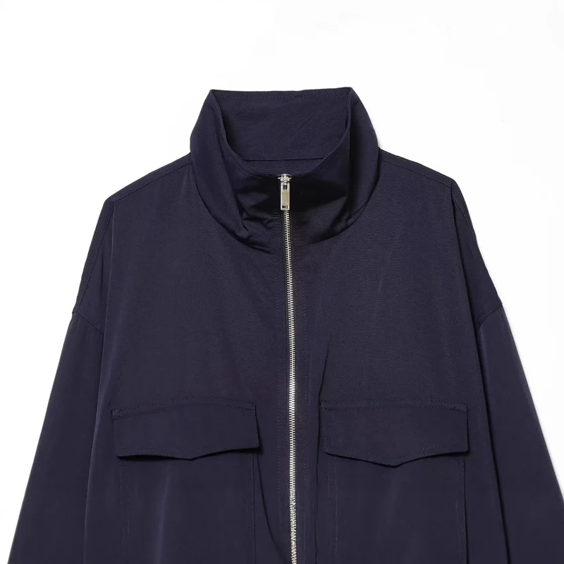Damen Cropped Bomberjacke mit Stehkragen, durchgehendem Reißverschluss und aufgesetzten Pattentaschen Drune