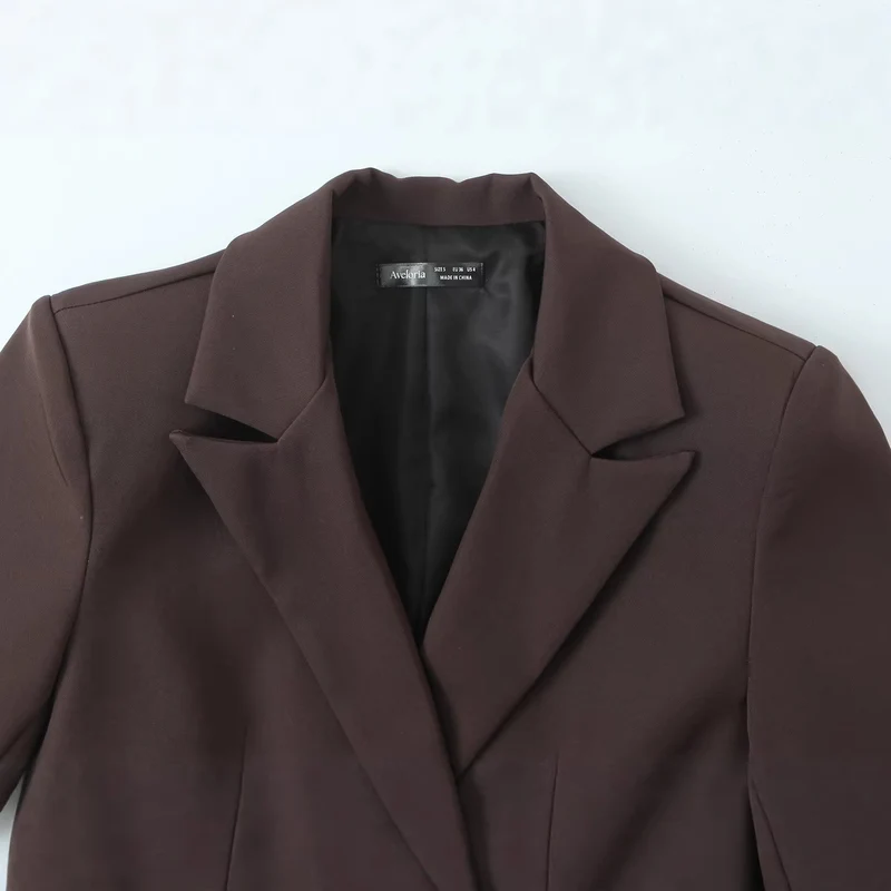Damen Cropped-Blazer mit Doppelknopf, tailliertem Schnitt und schmalem Revers Drune