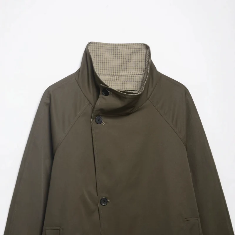 Herren Kurze wasserabweisende Übergangsjacke mit hohem Stehkragen, asymmetrischer Knopfleiste und Raglanärmeln Drune