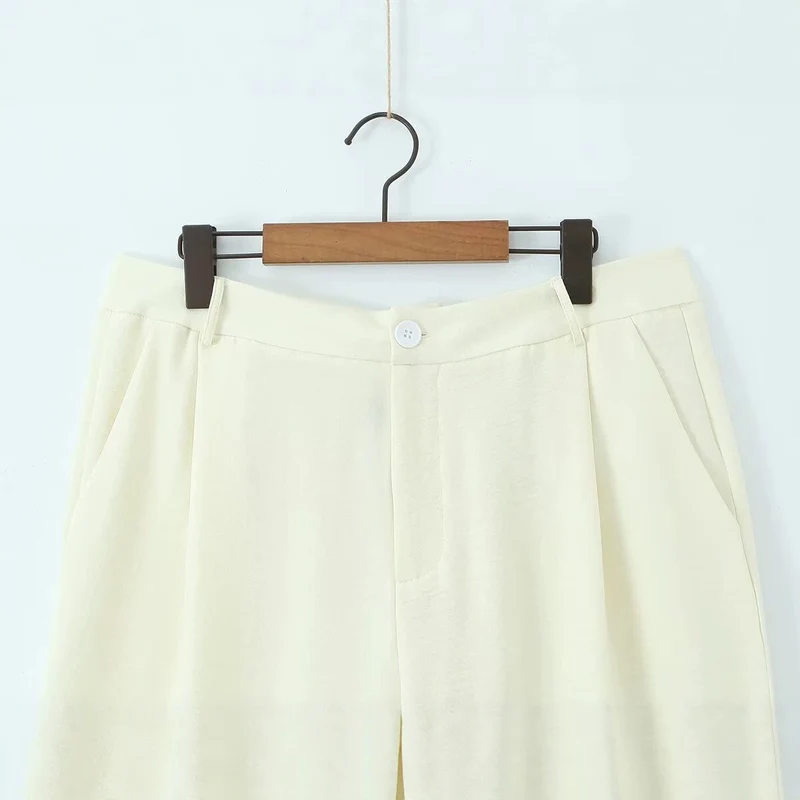 Damen Weite, hochtaillierte Stoffhose mit Bundfalten und Seitentaschen Drune