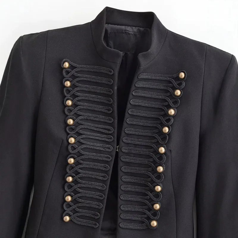 Damen Kastenfreie Militär-Jacke im Cropped‑Schnitt mit Stehkragen und Zierkordel-Detail Drune