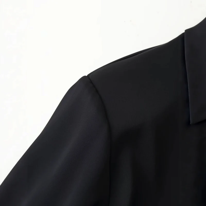Damen Asymmetrisches Satin-Top mit Spitzenbesatz, Stehkragen und Glockenärmeln Drune