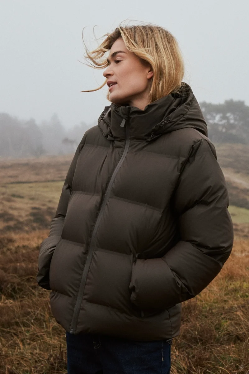 Fox C Puffer Jacket | Dark Brown | Jakke fra Neo Noir