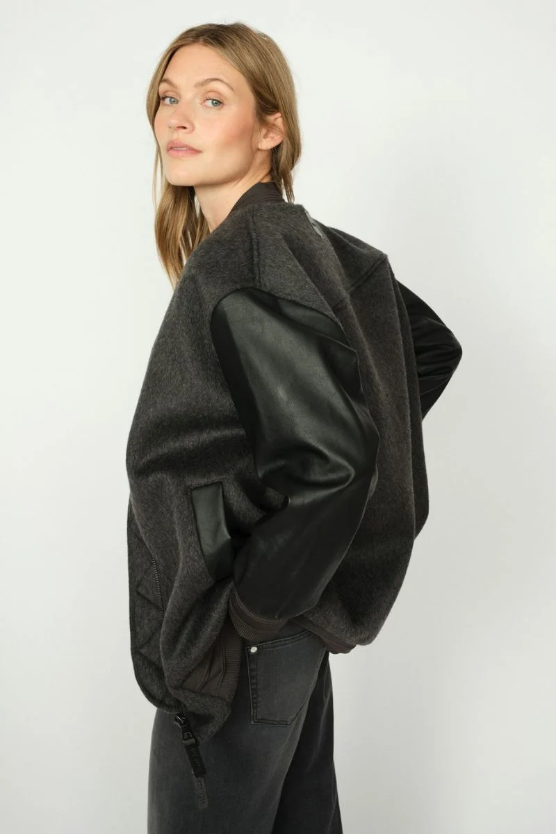 Vivoli Bomber Jacket | Phantom | Jakke fra Mos Mosh