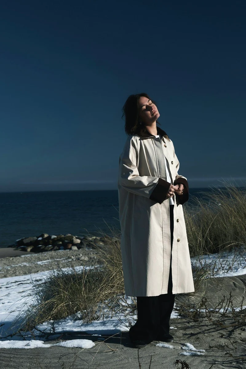 Anneli Cord Coat | Ivory | Jakke fra Neo Noir
