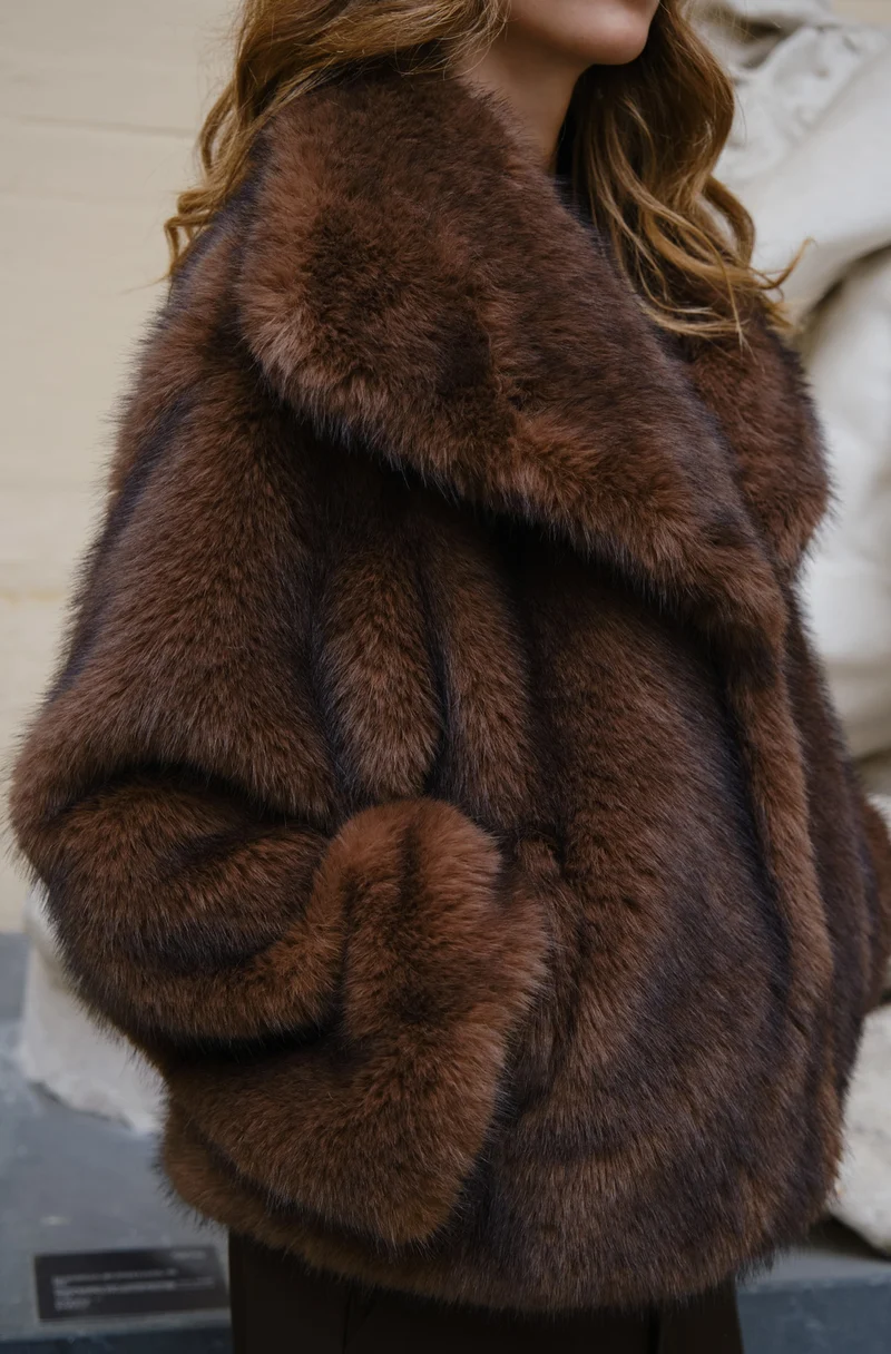 Stephanie Faux Fur Jacket | Brown | Jakke fra Neo Noir