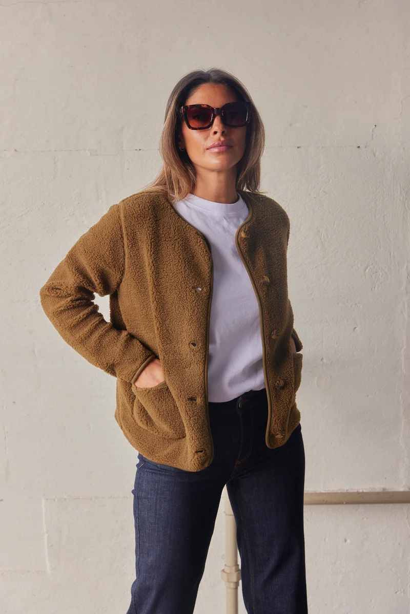 Ada Teddy Jacket | Army | Jakke fra French Laundry