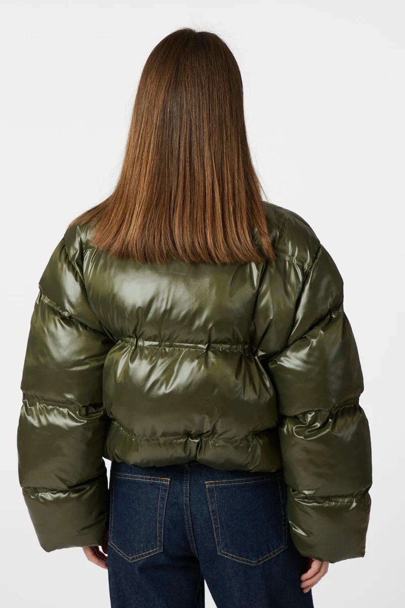 Rhea Shiny Puffer Jacket | Olive | Jakke fra Neo Noir