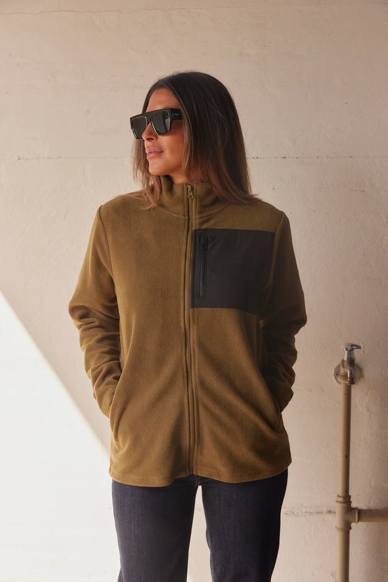 Carrow Fleece Jacket | Army | Jakke fra French Laundry
