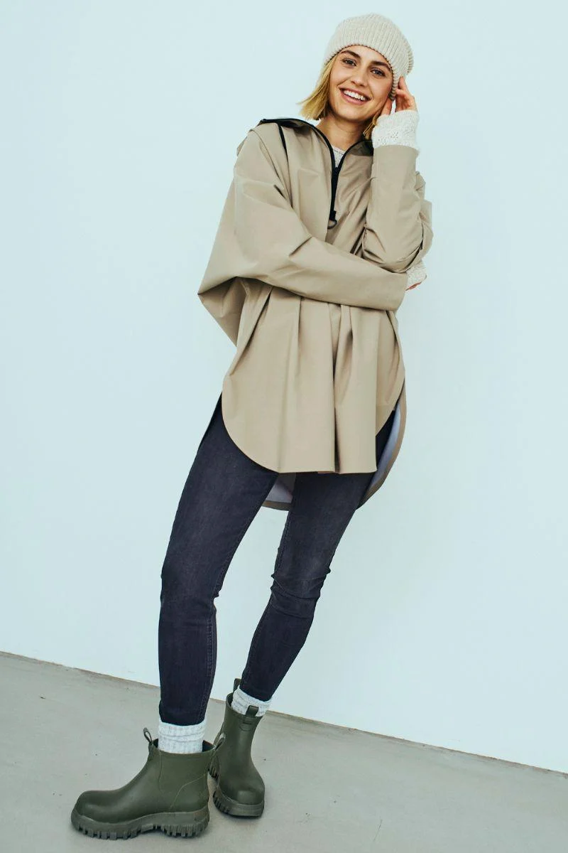 Mow Poncho 206743 | Silver Mink | Jakke fra Freequent