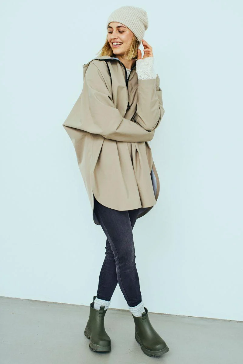 Mow Poncho 206743 | Silver Mink | Jakke fra Freequent