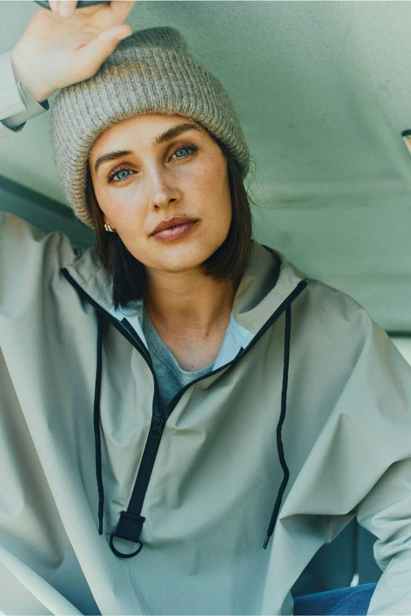 Mow Poncho 206743 | Silver Mink | Jakke fra Freequent