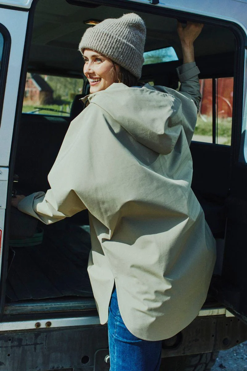 Mow Poncho 206743 | Silver Mink | Jakke fra Freequent