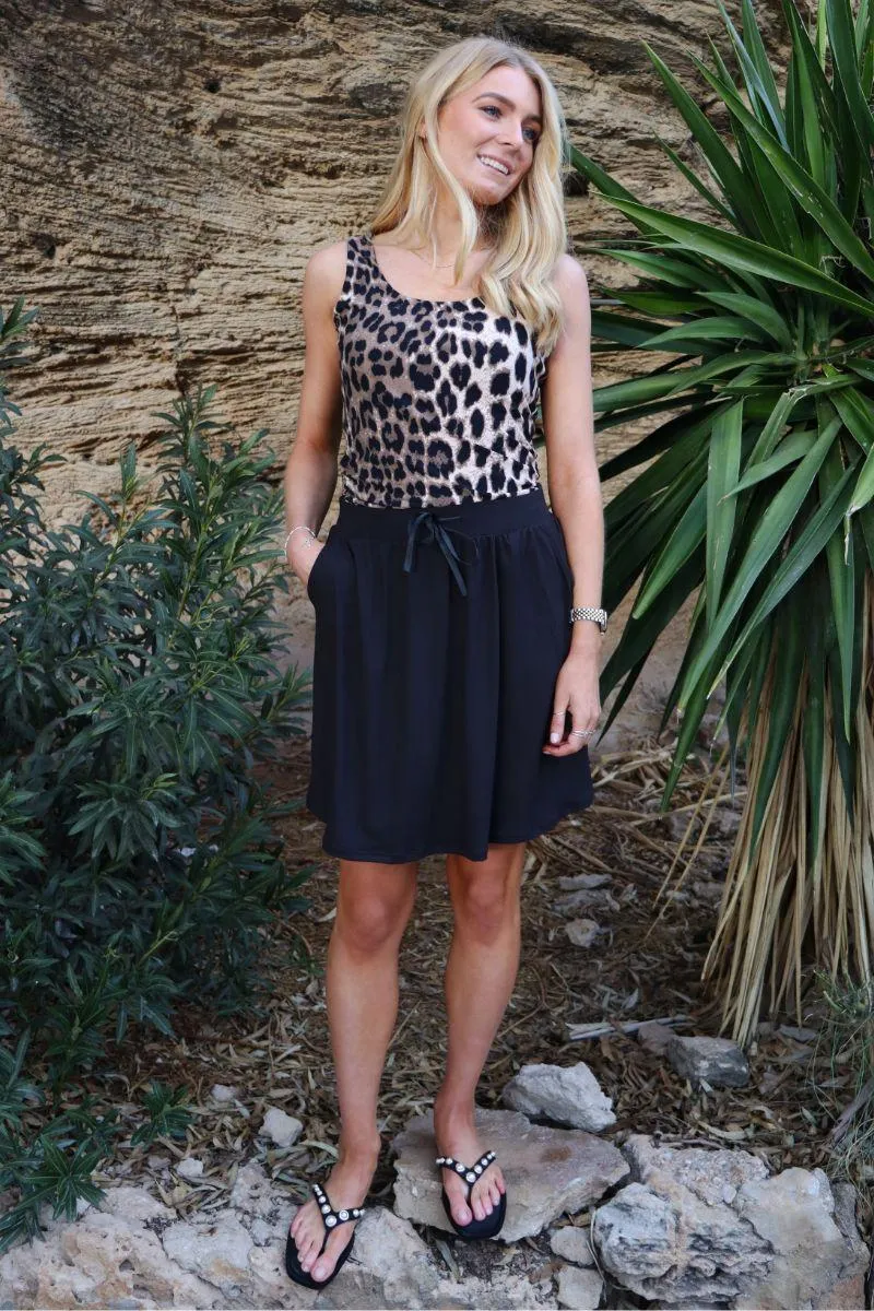 Alma Turn Top | Big Lux Leo Fossil | Vendbar top fra Liberté