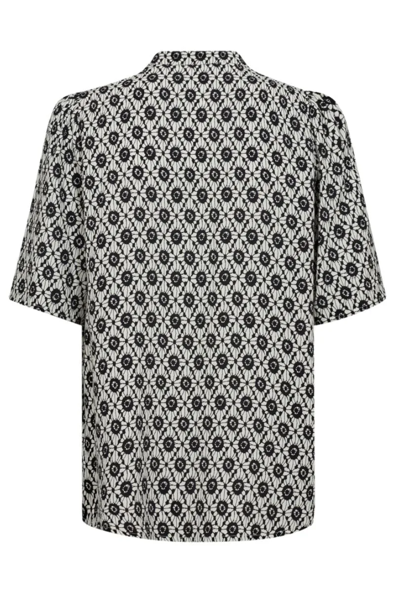 Sofia SS Shirt 35835 | OffWhite-Black | Top fra Co'couture