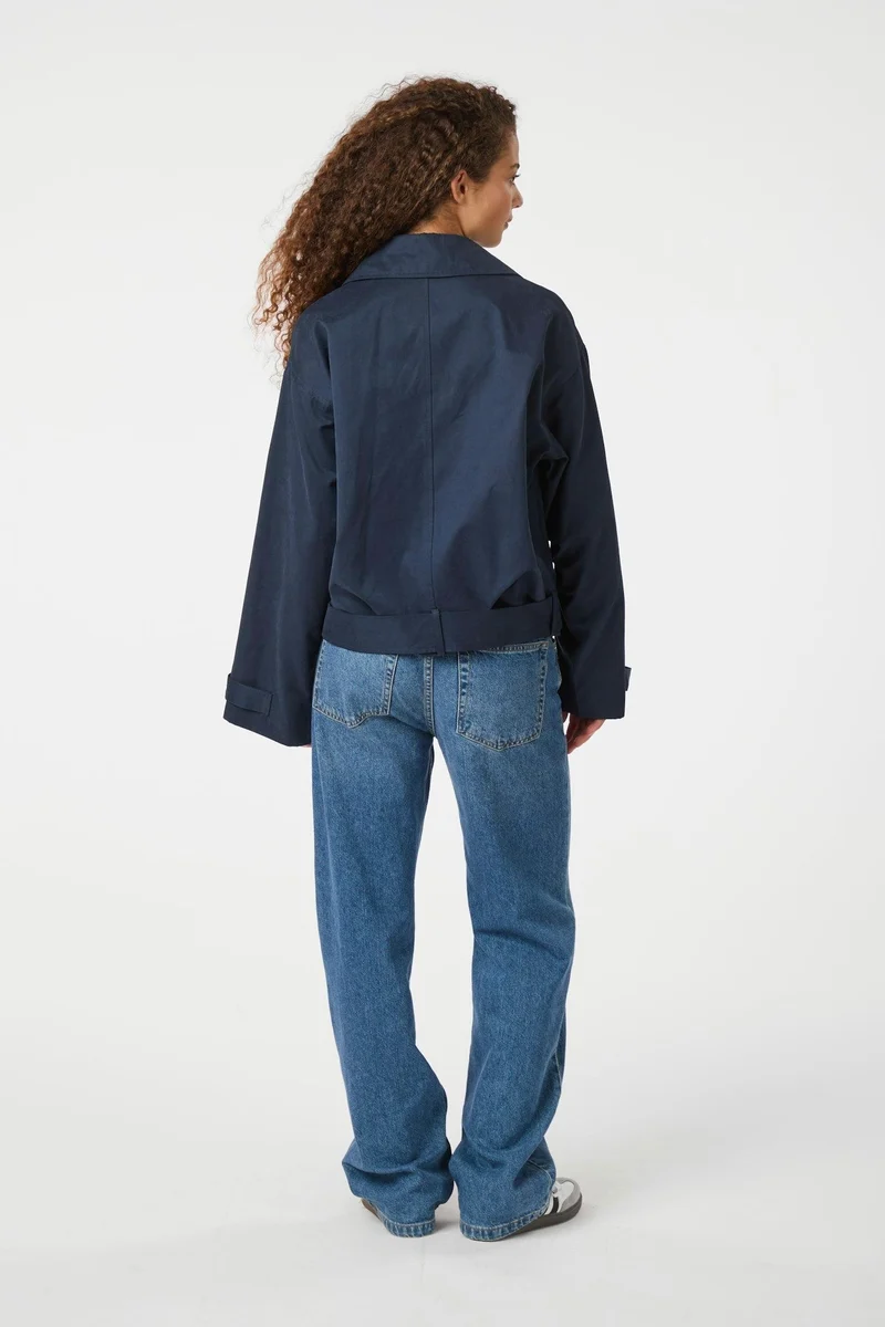 Sia F Jacket | Navy | Jakke fra Neo Noir