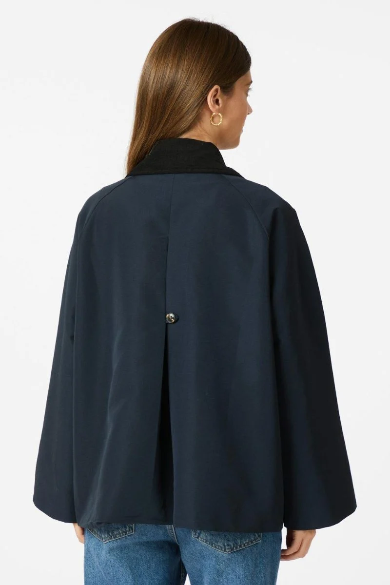 Gatbi Clean Jacket 164226 | Navy | Jakke fra Neo Noir