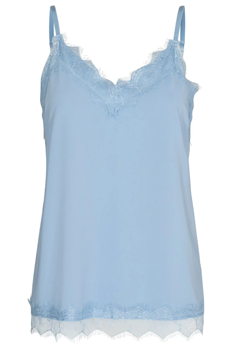 Bicco strap top | Chambray Blue | Blonde top fra Freequent