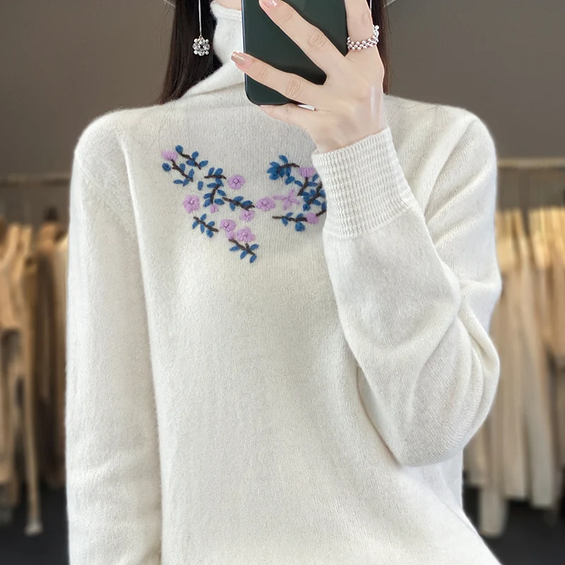 Damen Kaschmir‑Optik Rollkragenpullover mit zarter Blumenstickerei am Brustbereich Drune