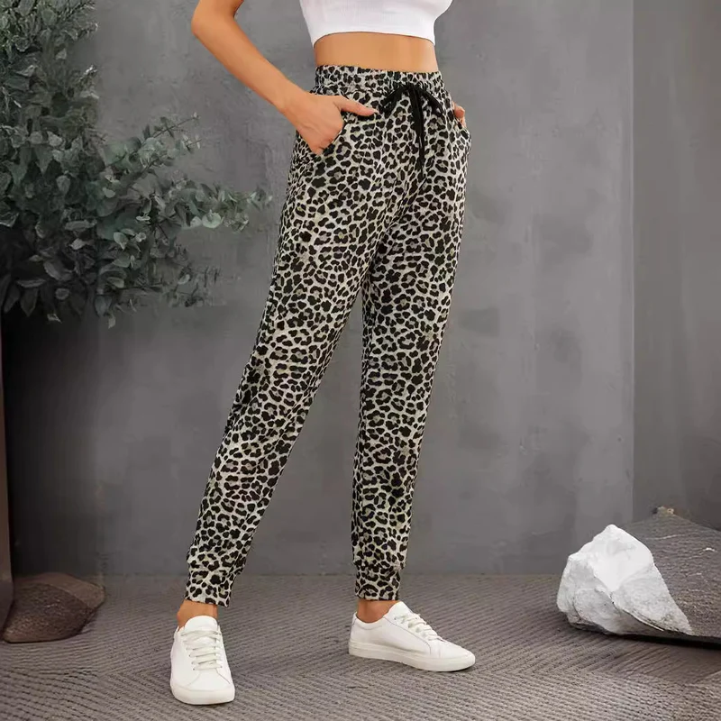 Damen Modische Sporthose im trendigen Leopardenmuster Drune