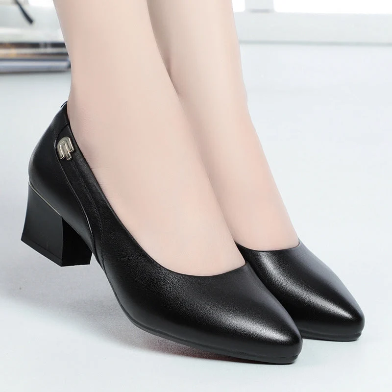 Damen Komfortable Pumps mit elegantem Blockabsatz und modischem Schmuckdetail Drune