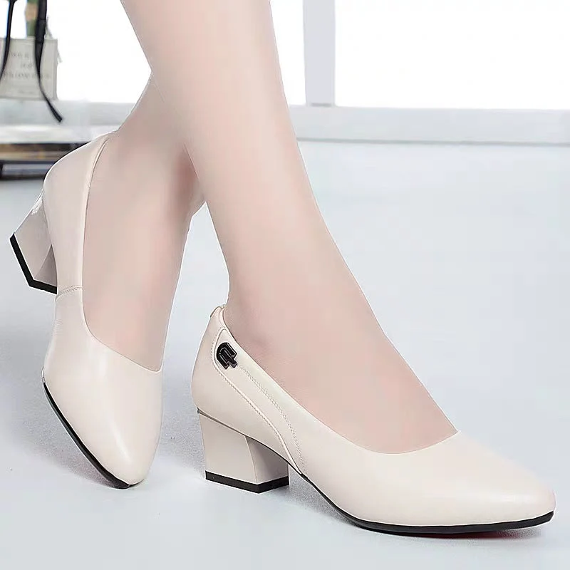 Damen Komfortable Pumps mit elegantem Blockabsatz und modischem Schmuckdetail Drune