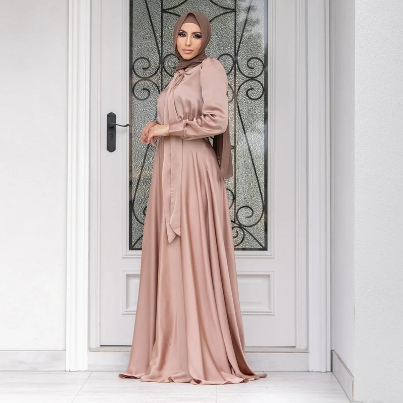 Damen Maxi-Kleid mit fließenden Ärmeln und elegantem Taillengürtel Drune