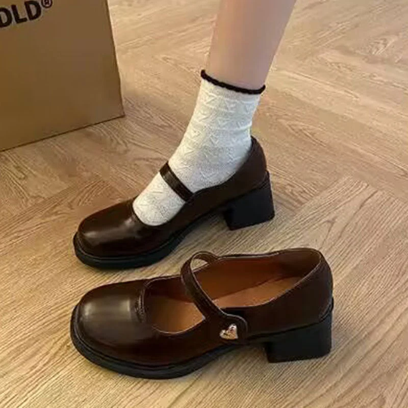 Damen Mary-Jane Schuhe mit modischer Herzschnalle und komfortablem Blockabsatz Drune