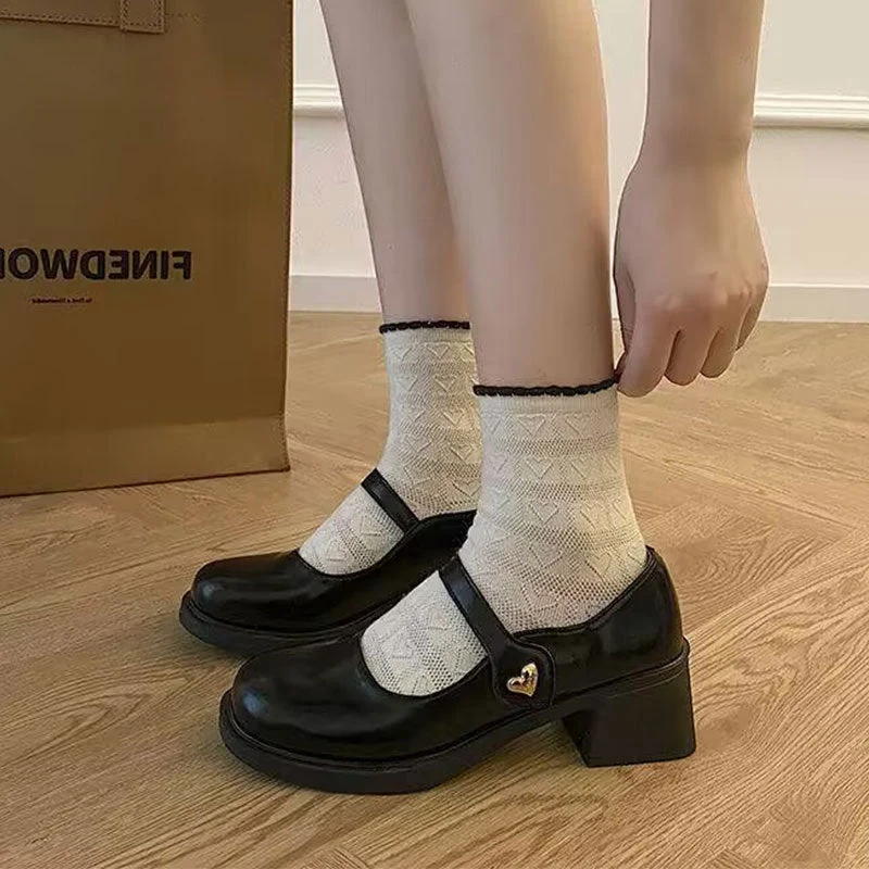 Damen Mary-Jane Schuhe mit modischer Herzschnalle und komfortablem Blockabsatz Drune
