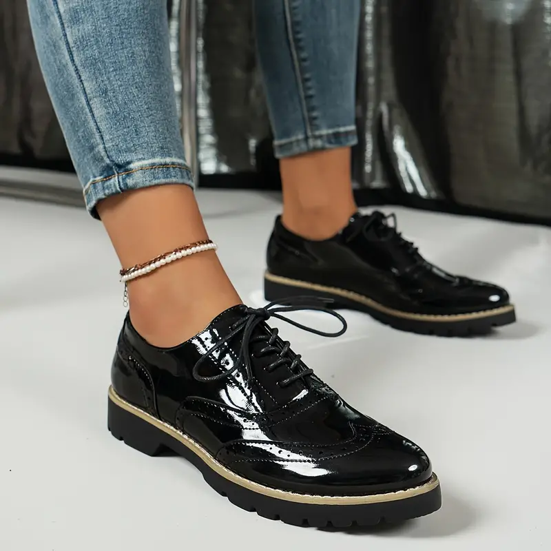 Glänzende Lederschuhe Drune