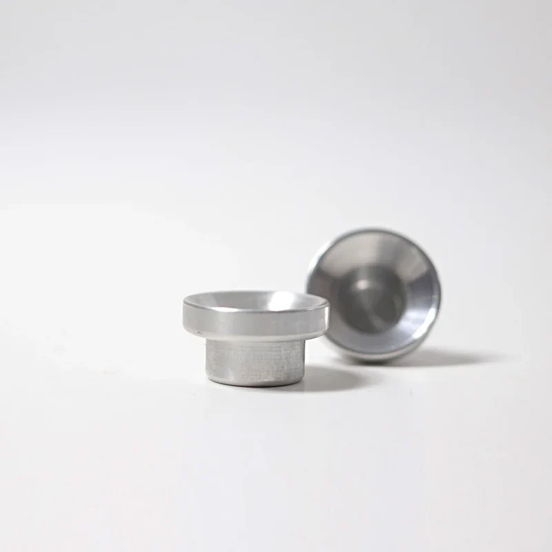 Kerzenhalter aus Aluminium | Grimms