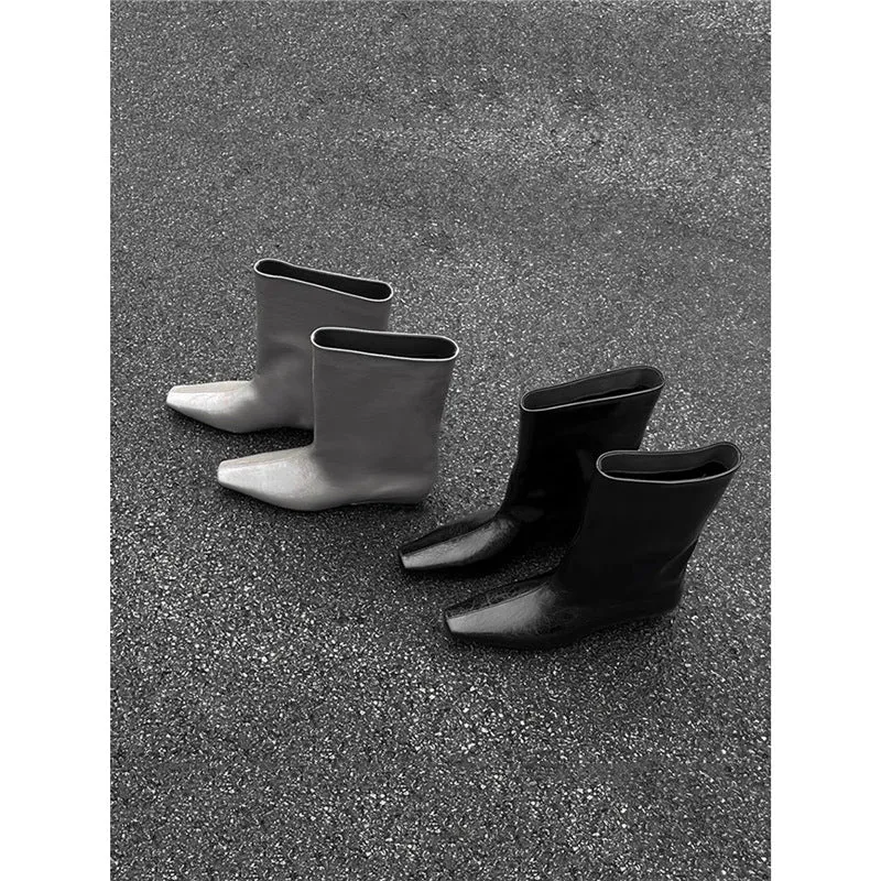 Damen kniehohe Slouch‑Lederstiefel mit quadratischer Zehenform und flachem Absatz Drune