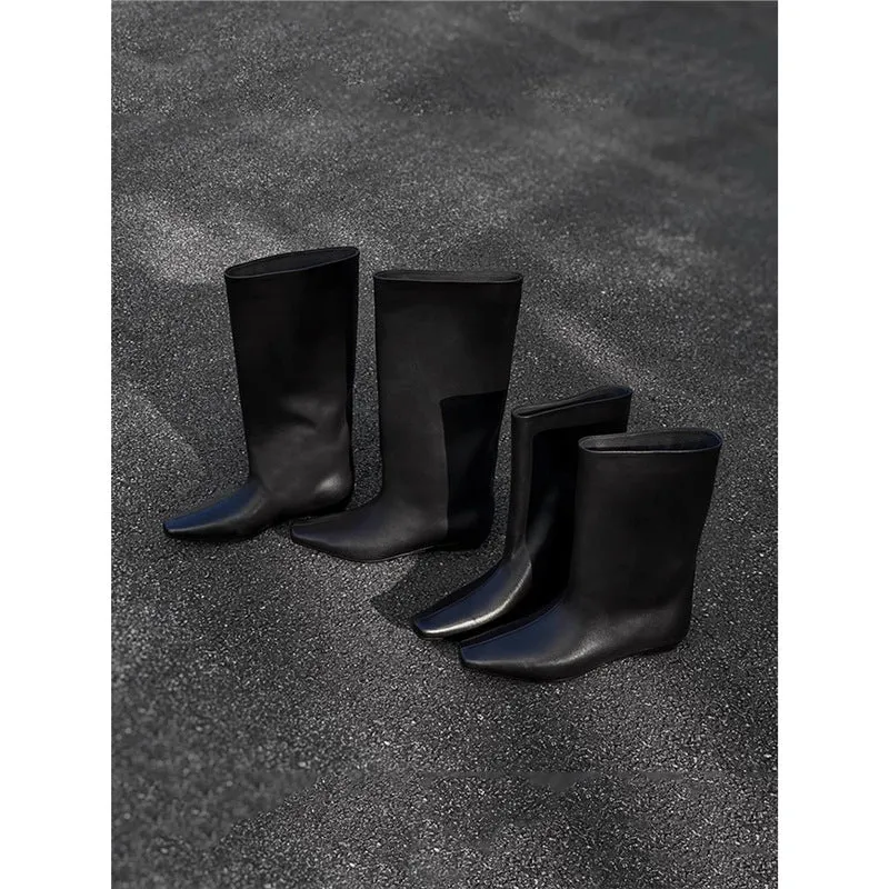 Damen kniehohe Slouch‑Lederstiefel mit quadratischer Zehenform und flachem Absatz Drune