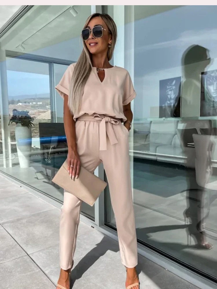 Drune | Eleganter Jumpsuit mit kurzen Ärmeln und Gürtel
